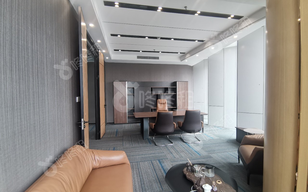 滨海云中心_1983平_精装_办公室开间