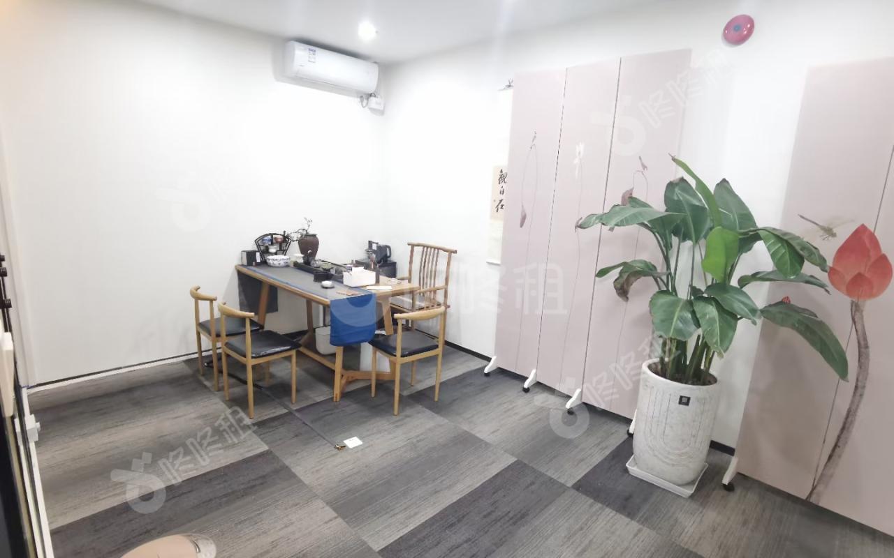 TCL国际E城_315平_豪装_前台