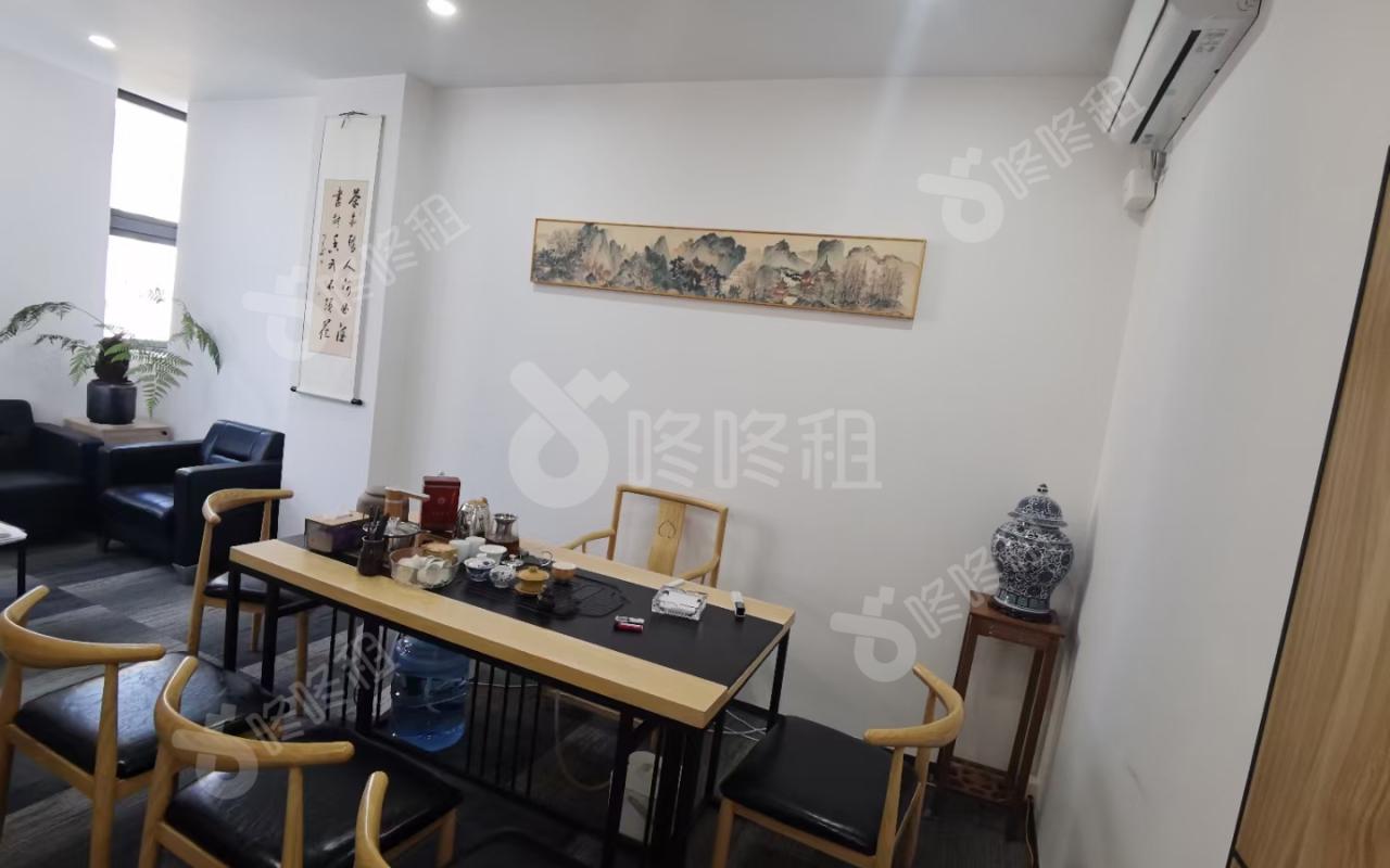 TCL国际E城_315平_豪装_前台