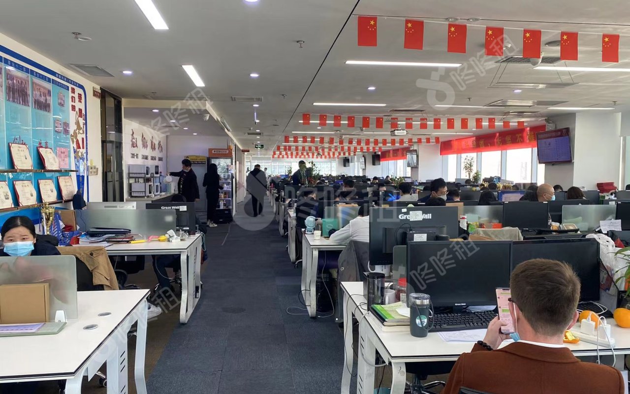 天利中央广场_1500平_精装_办公室开间