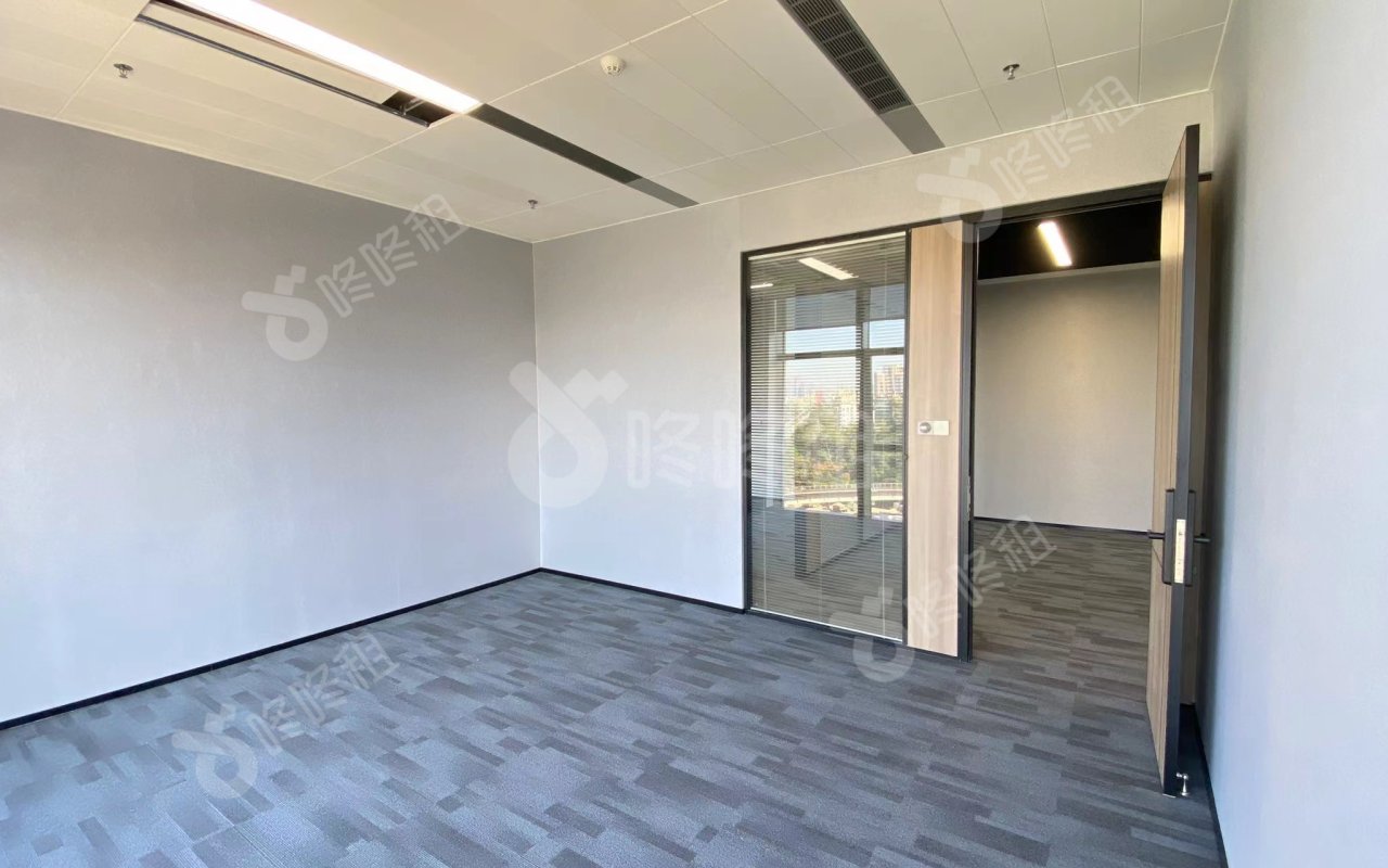 乐荟中心_152平_豪装_办公室隔间