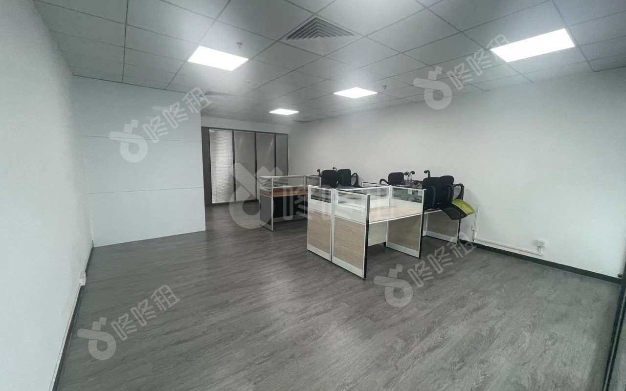 天明科技大厦_105平_精装_办公室开间