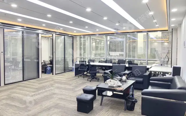 中心商务大厦_298平米_豪装_办公室房源出租