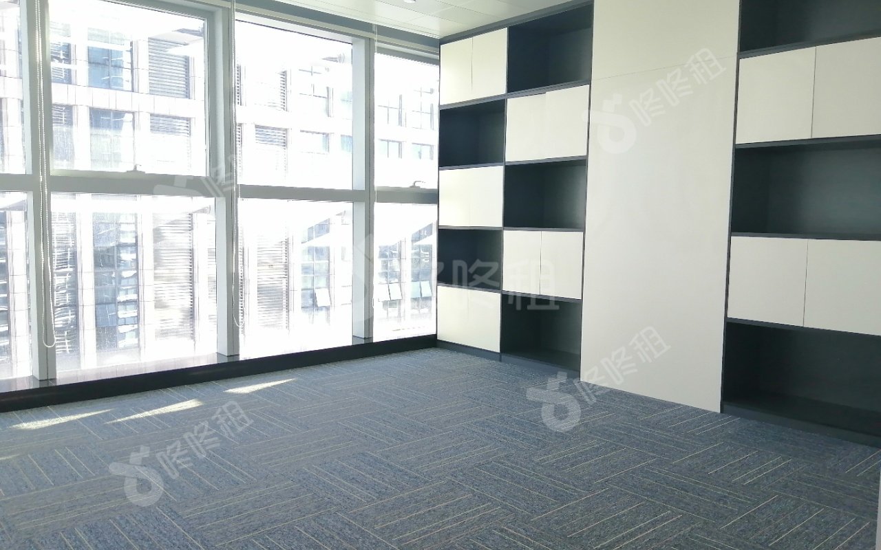 微软科通大厦_254平_豪装_办公室隔间