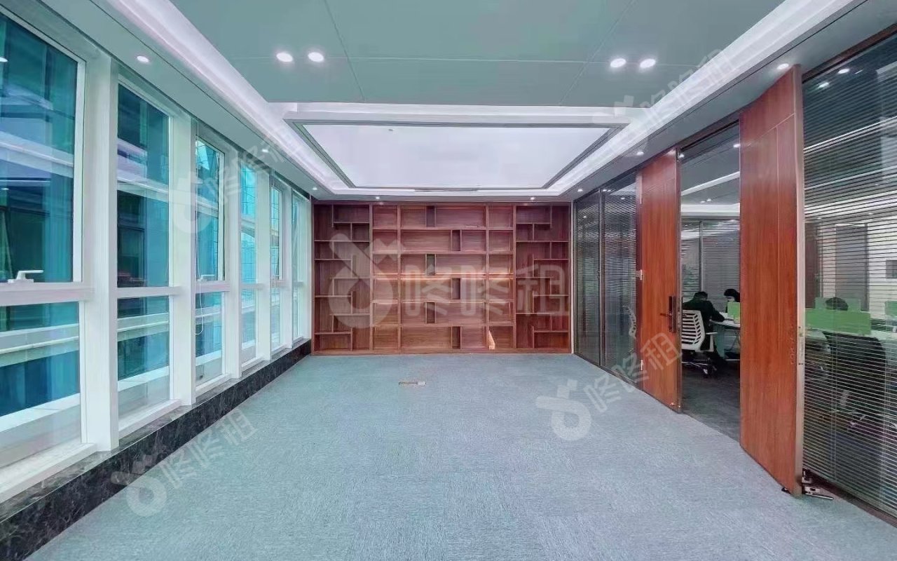 华安保险总部大厦_1392平_精装_办公室隔间