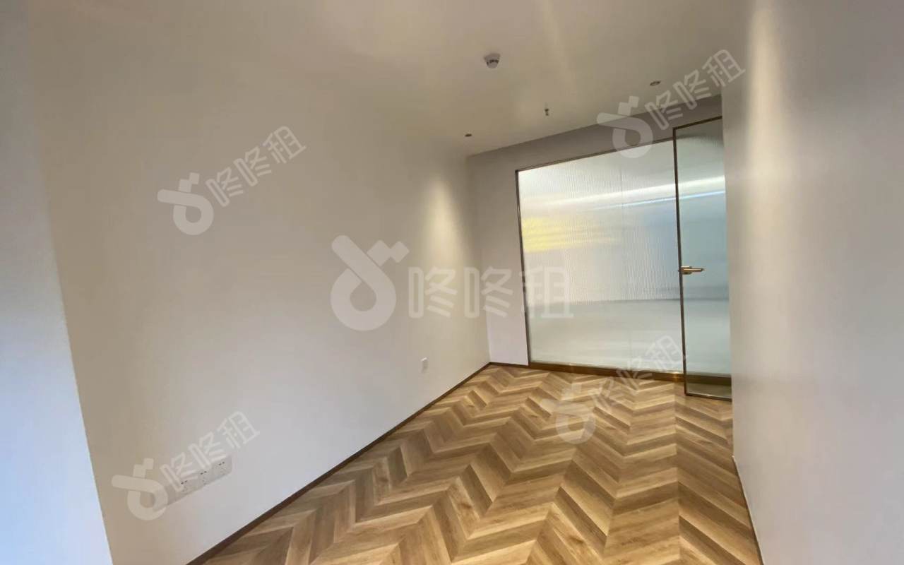 天利中央广场_260平_精装_前台