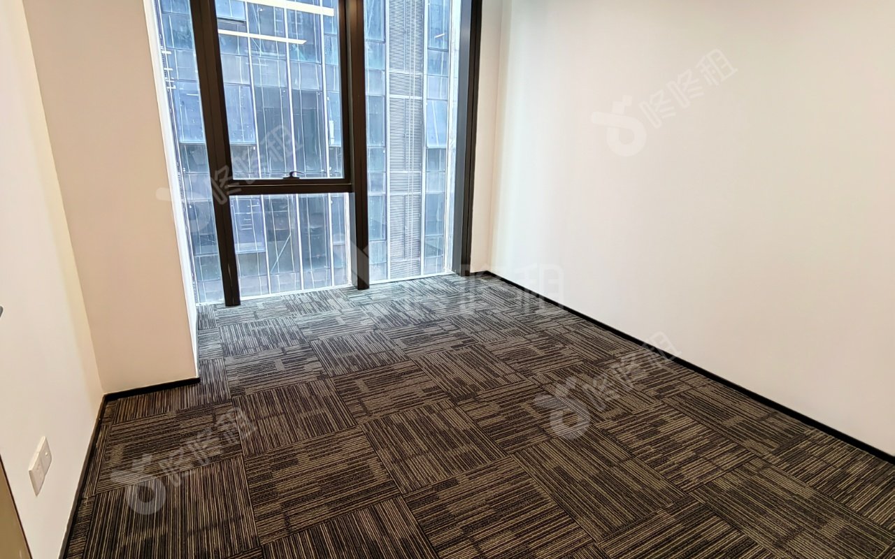 前海科兴科学园(正中华丽中心)_119平_精装_前台