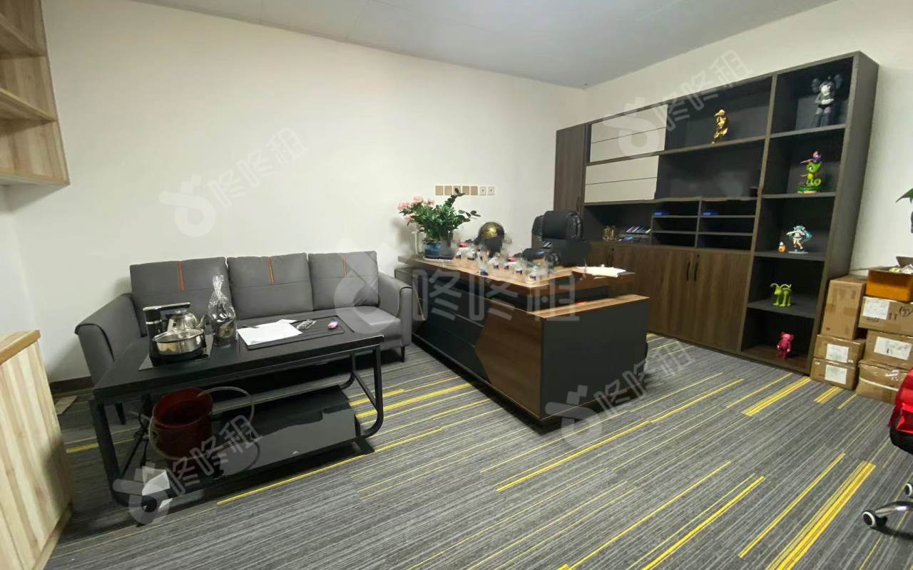 国际西岸商务大厦_453平_精装_办公室隔间