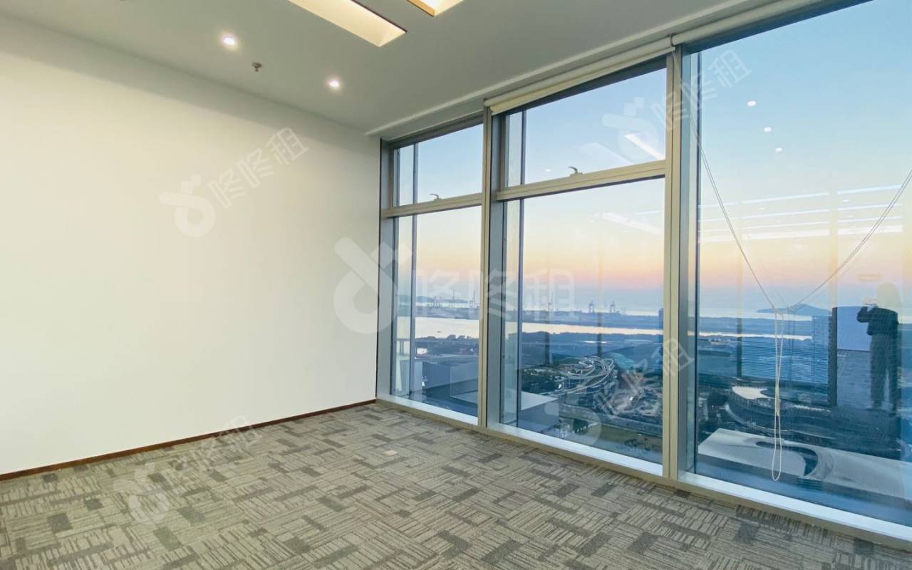 宝中卓越时代广场_408平_精装_办公室隔间