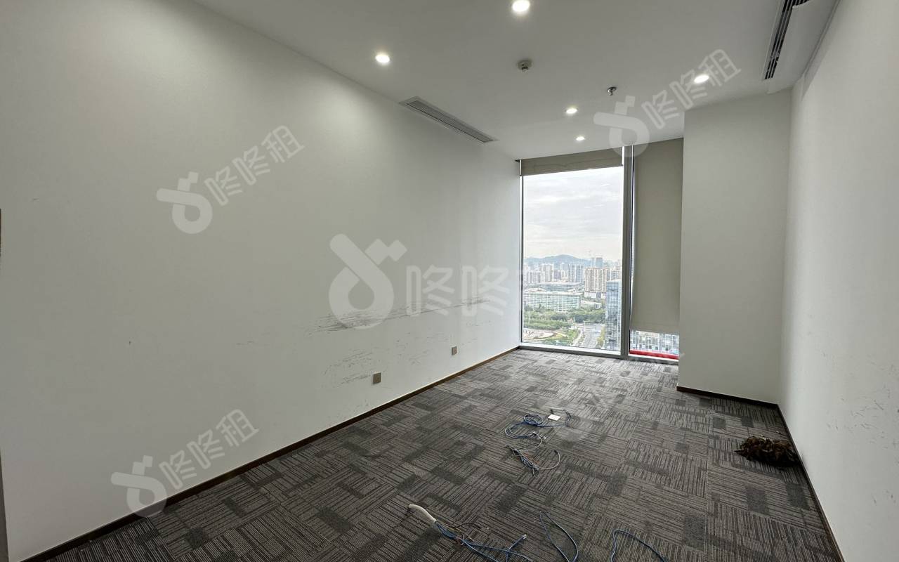 宝中卓越时代广场_408平_精装_办公室隔间