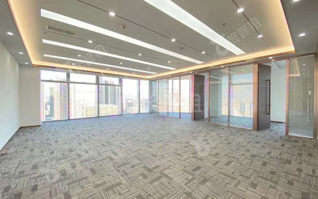 宝中卓越时代广场_328平_精装_办公室开间