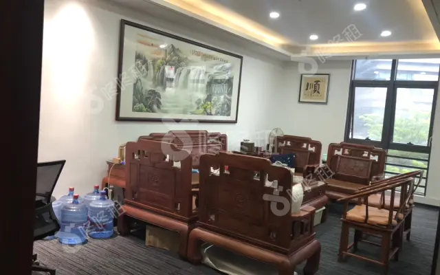 TCL国际E城_136平米_精装_办公室房源出租