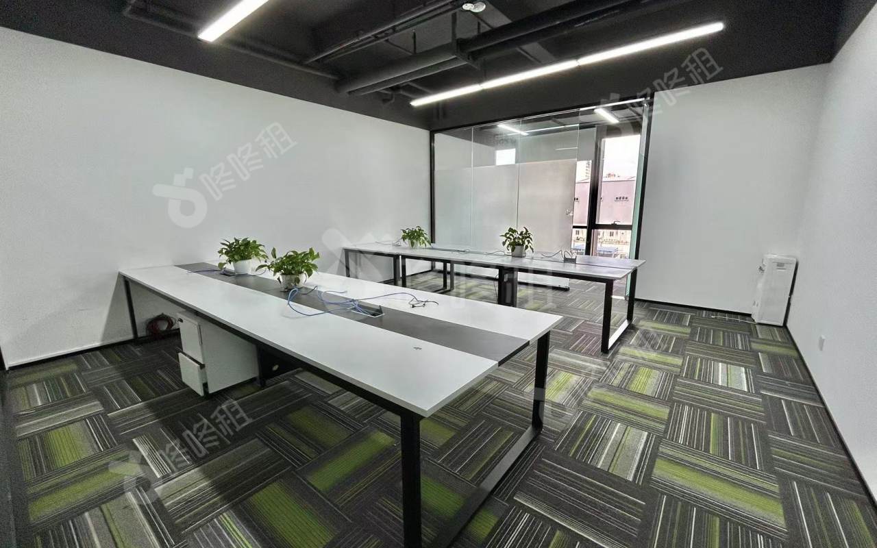 科兴科学园_71平_精装_办公室开间