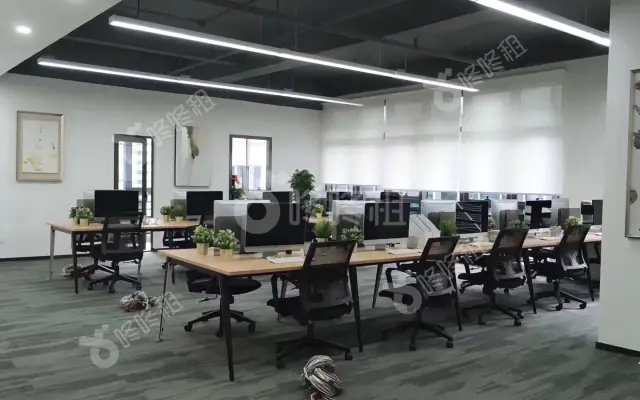 TCL国际E城_754平米_精装_办公室房源出租