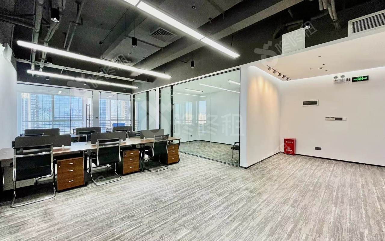 龙光世纪大厦_280平_精装_办公室开间