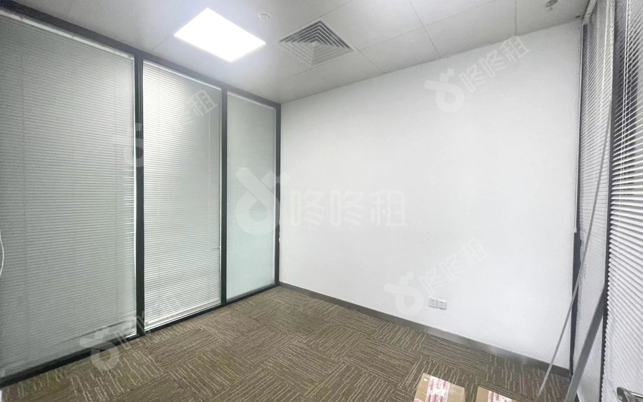 东方科技大厦_159平_精装_办公室隔间