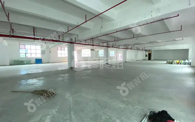 南山云谷二期_1300平米_毛坯_办公室房源出租