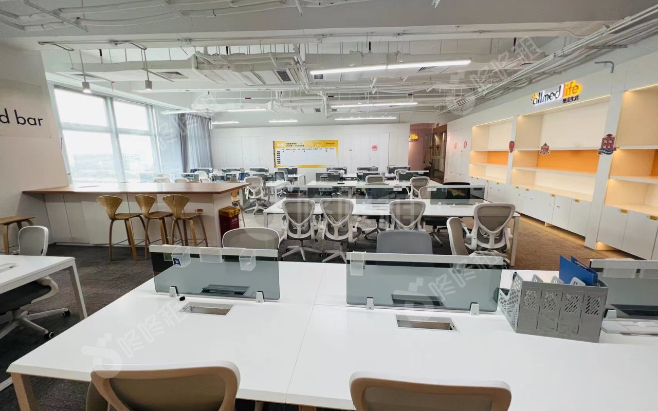 信利康大厦_511平_精装_办公室开间