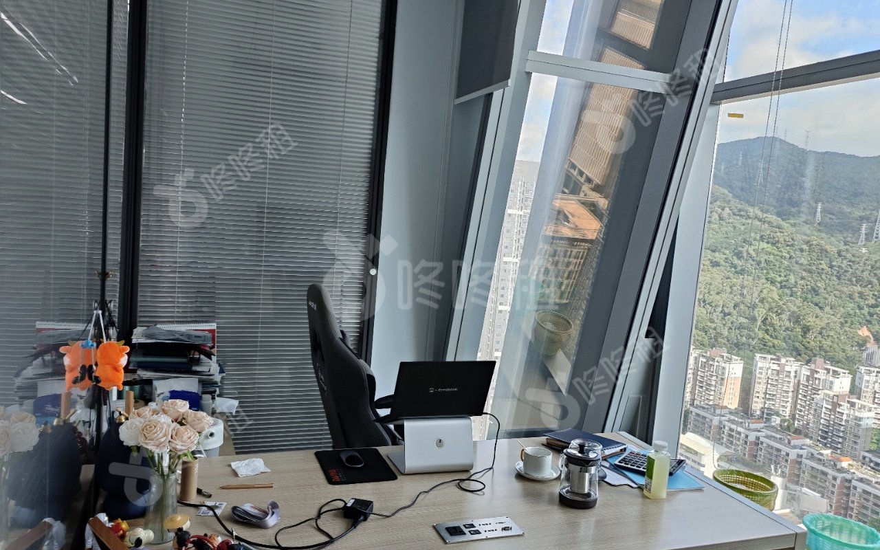 卓越城二期_315平_精装_办公室隔间