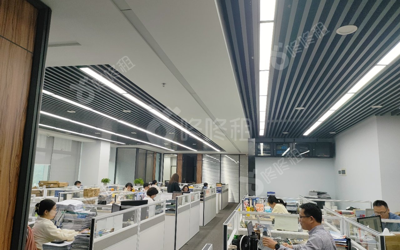 卓越城二期_315平_精装_办公室开间