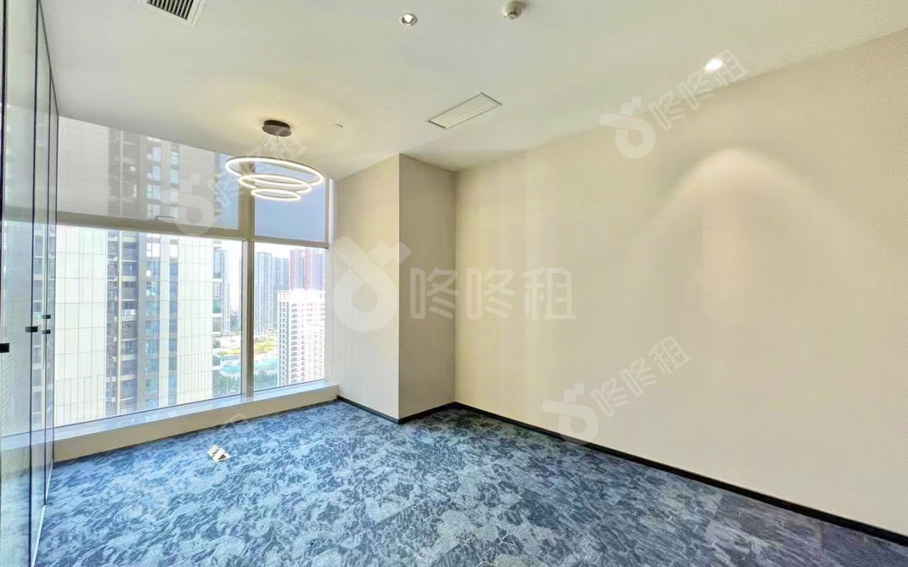 前海HOP国际_419平_精装_办公室隔间