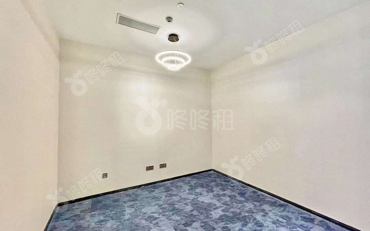 前海HOP国际_419平_精装_办公室隔间