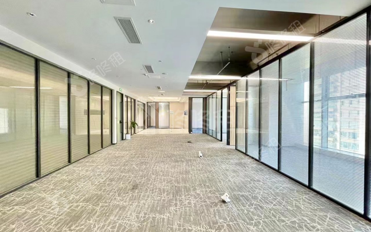 前海HOP国际_419平_精装_办公室开间