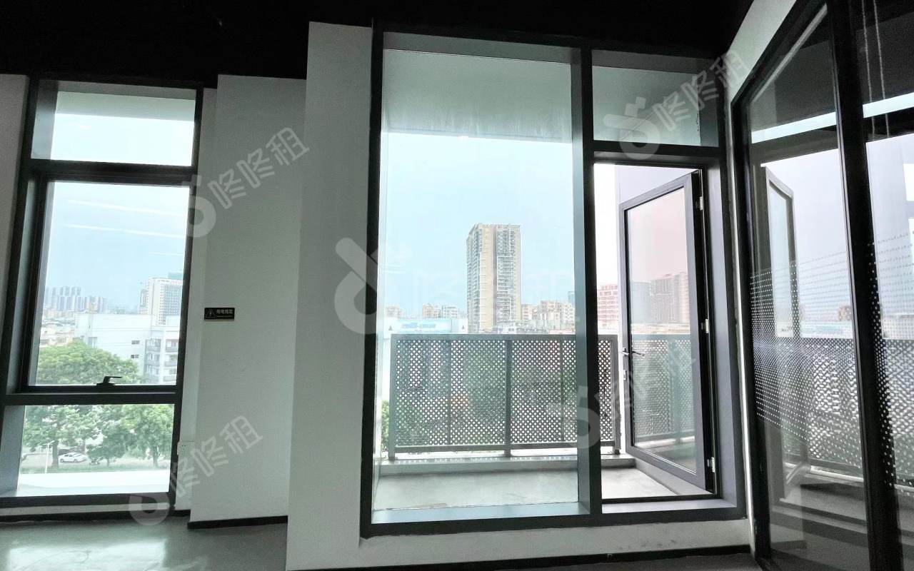 满京华SOHO艺峦_240平_精装_办公室隔间