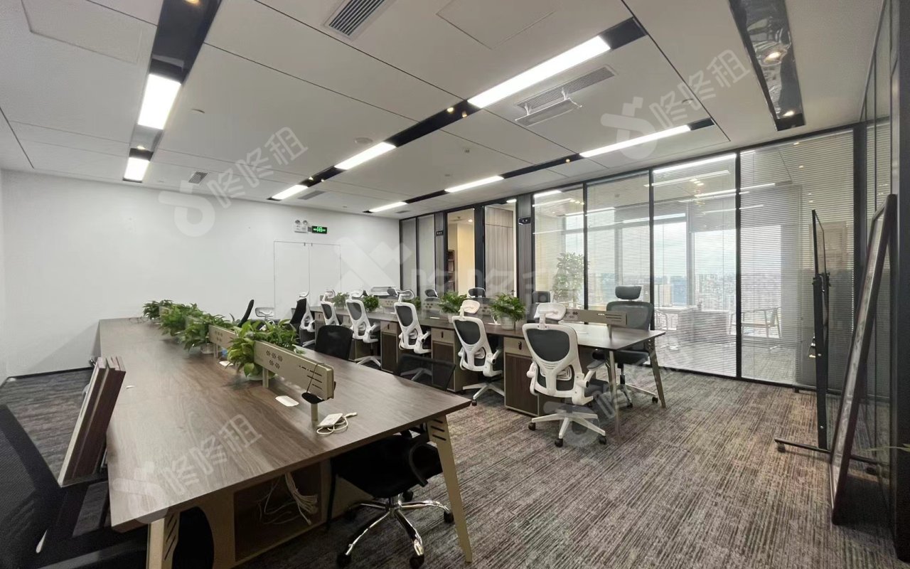 宏发前城中心(宏发QCC前城)_282平_精装_办公室开间