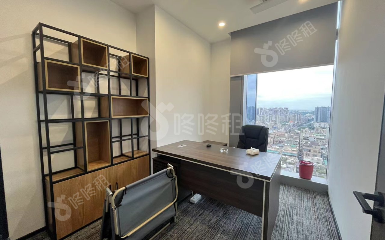 宏发前城中心(宏发QCC前城)_282平_精装_办公室隔间