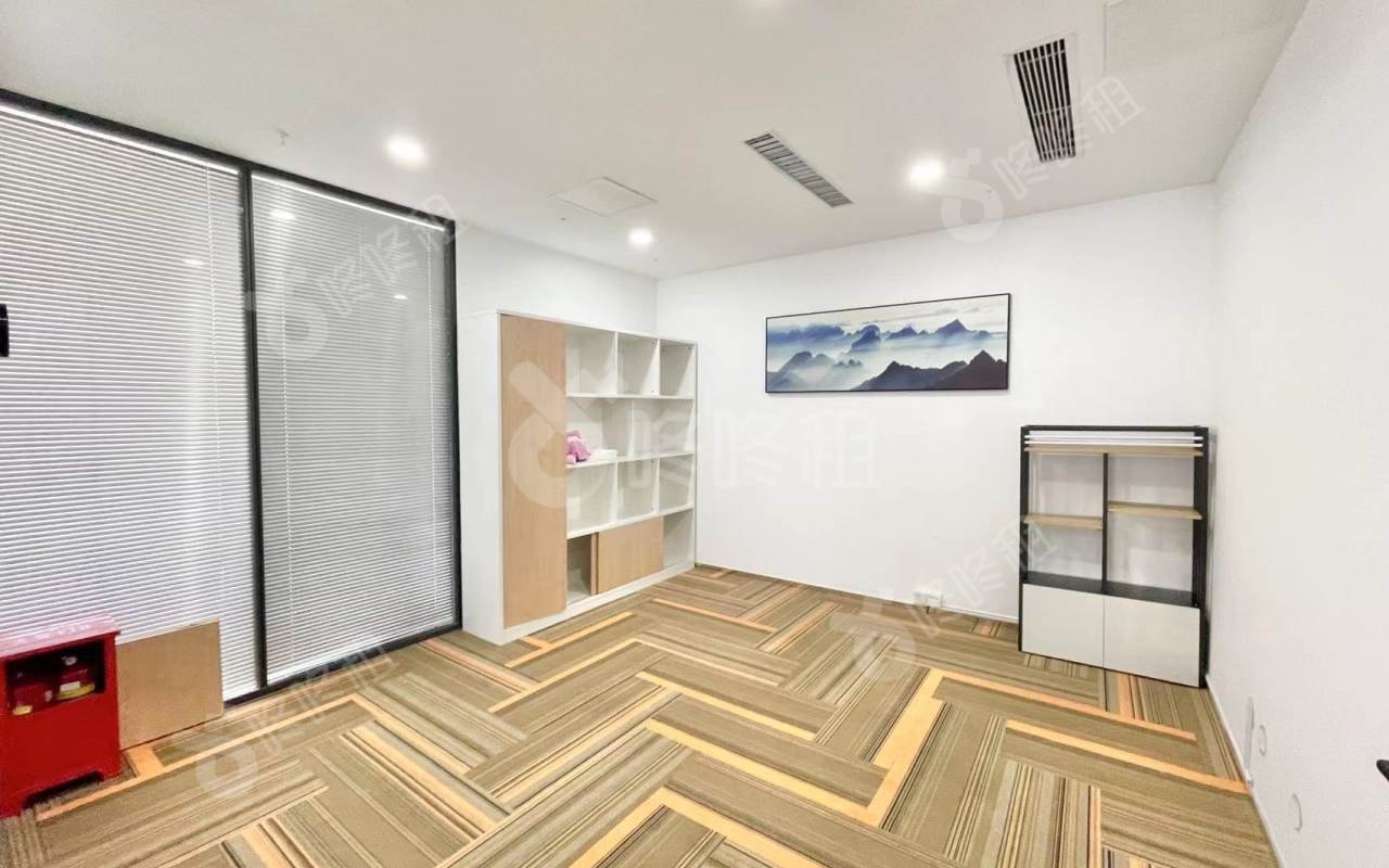 劲嘉科技大厦_256平_精装_办公室隔间