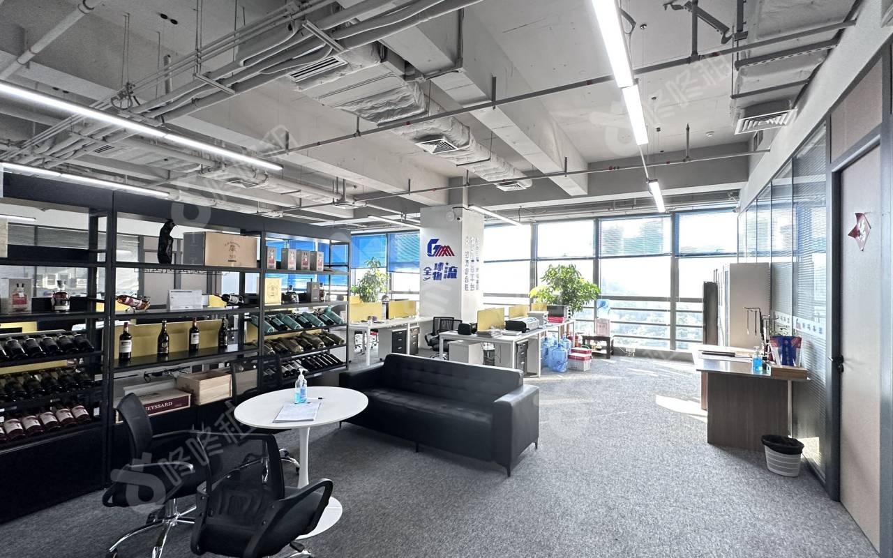 南山智谷产业园_300平_精装_办公室开间