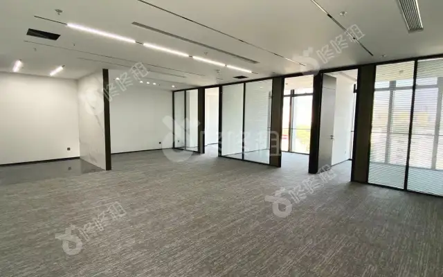 方大城_325平米_精装_办公室房源出租