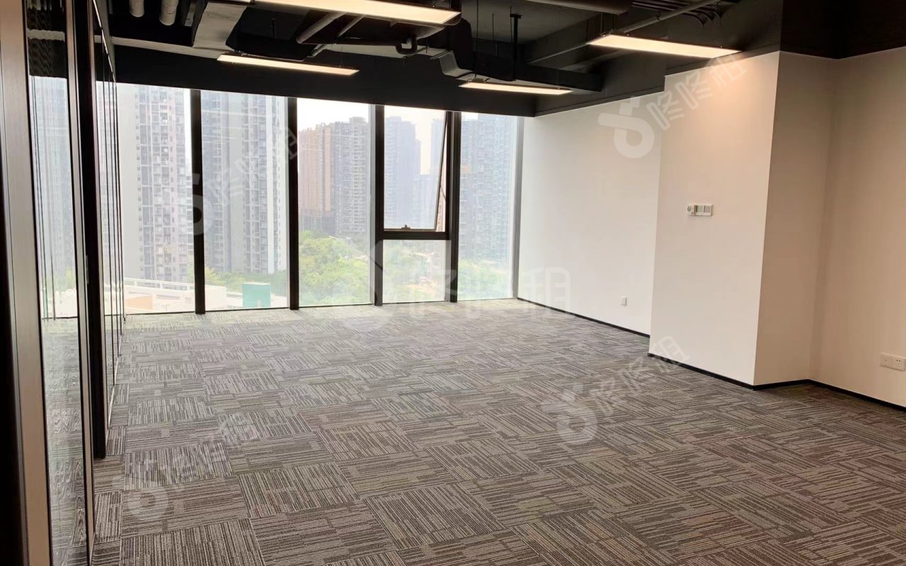 前海科兴科学园(正中华丽中心)_132平_精装_办公室开间