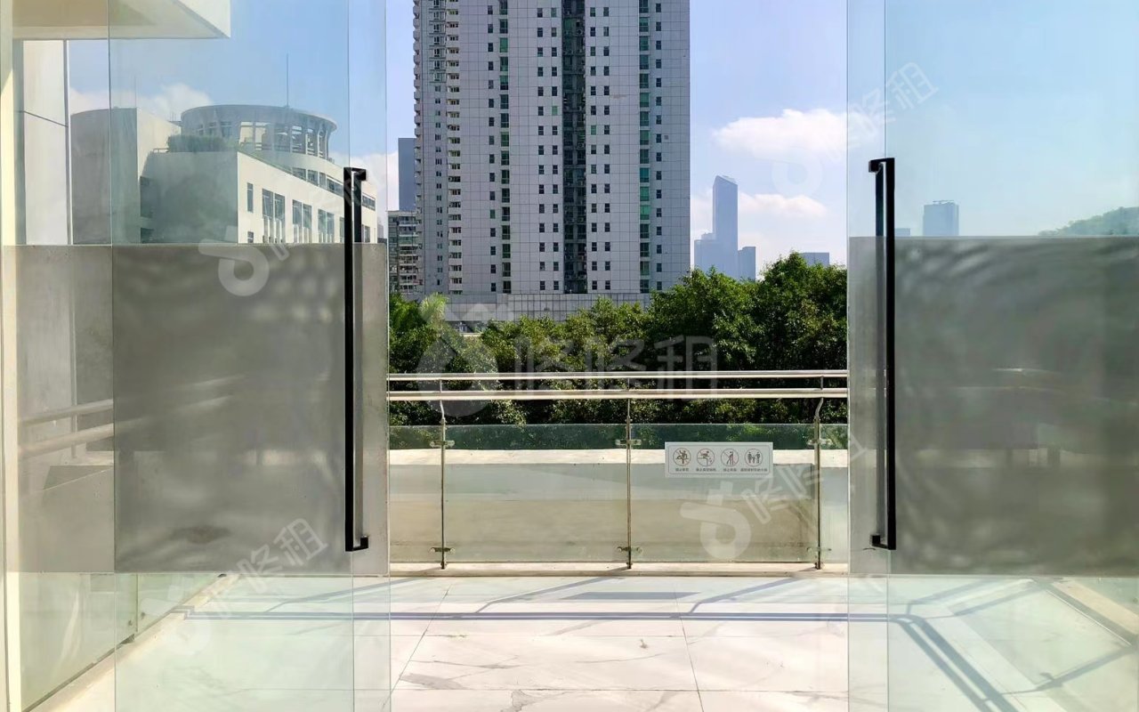 佳嘉豪商务大厦_64平_精装_阳台