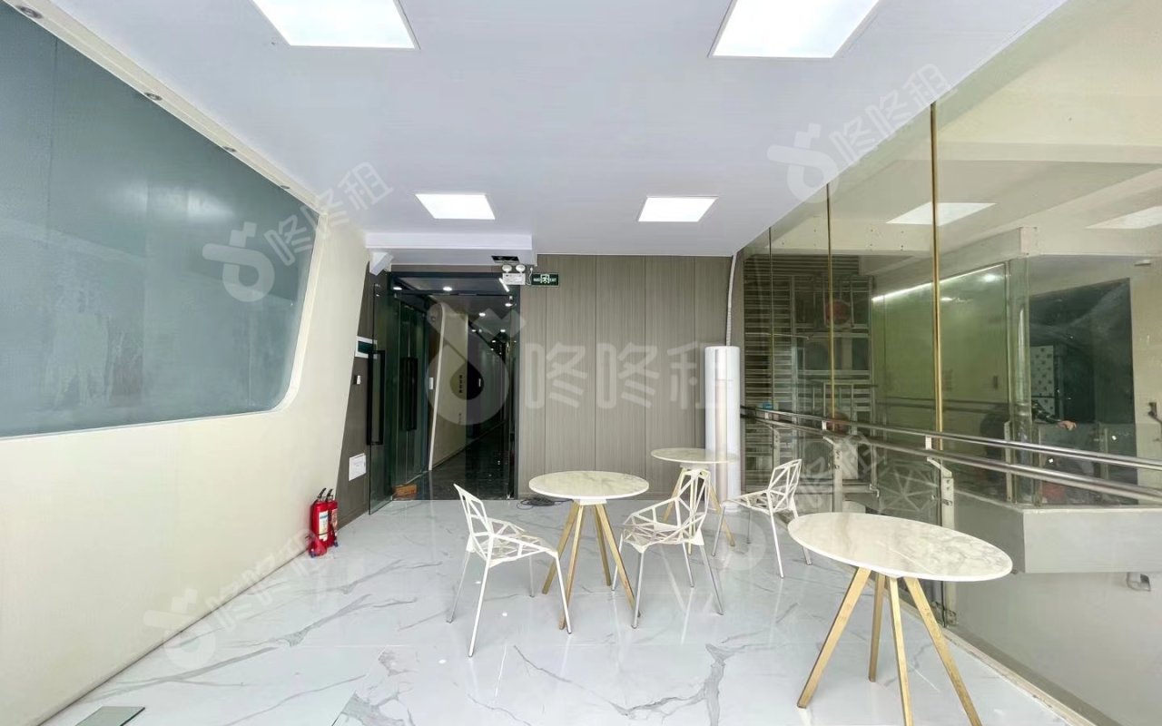 佳嘉豪商务大厦_64平_精装_办公室开间