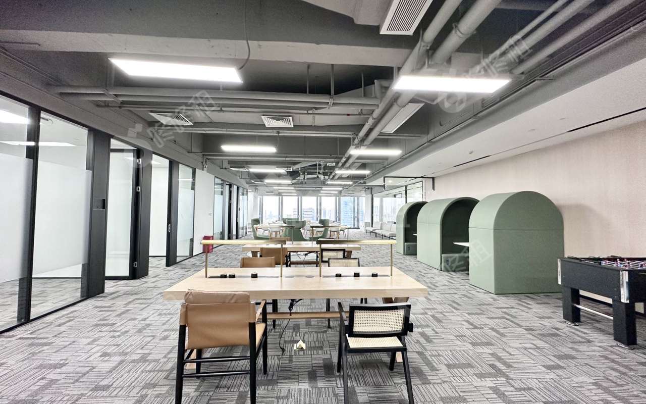 前海科兴科学园(正中华丽中心)_3115平_精装_办公室开间