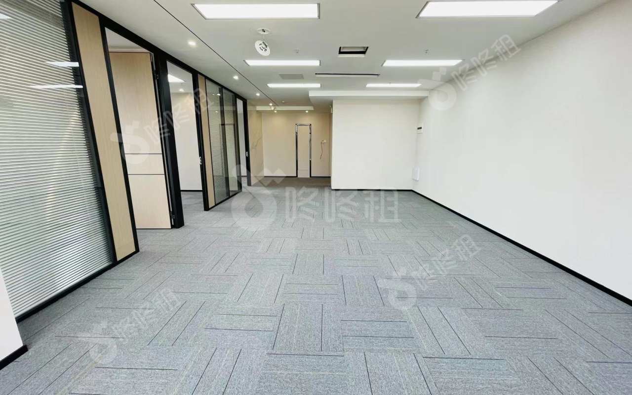 绿景红树湾壹号_270平_精装_办公室开间