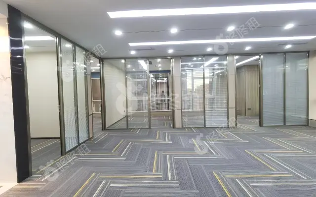 中心商务大厦_255平_精装_办公室房源出租