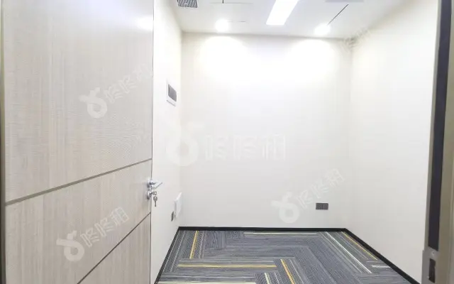 中心商务大厦_255平_精装_办公室房源出租