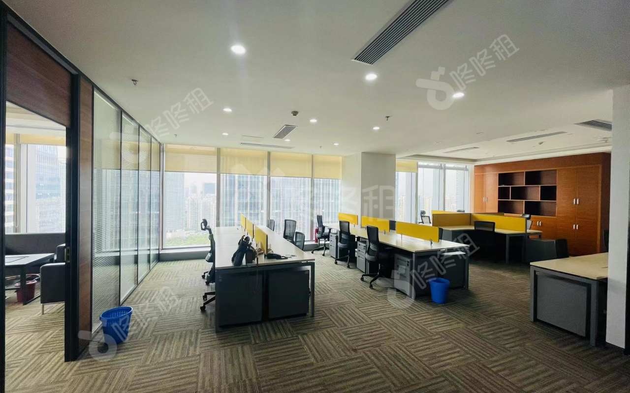 卓越后海中心_353平_精装_办公室开间