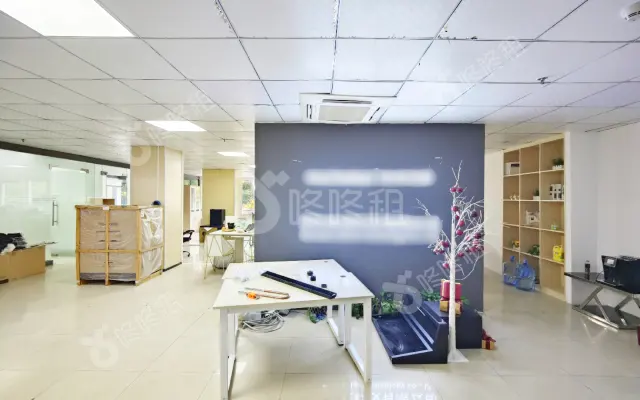 深南花园(裙楼)_242平_精装_办公室房源出租