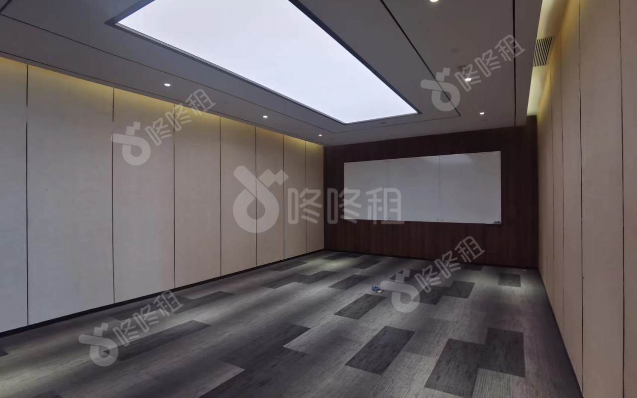 恒邦置地大厦_535平_精装_办公室隔间