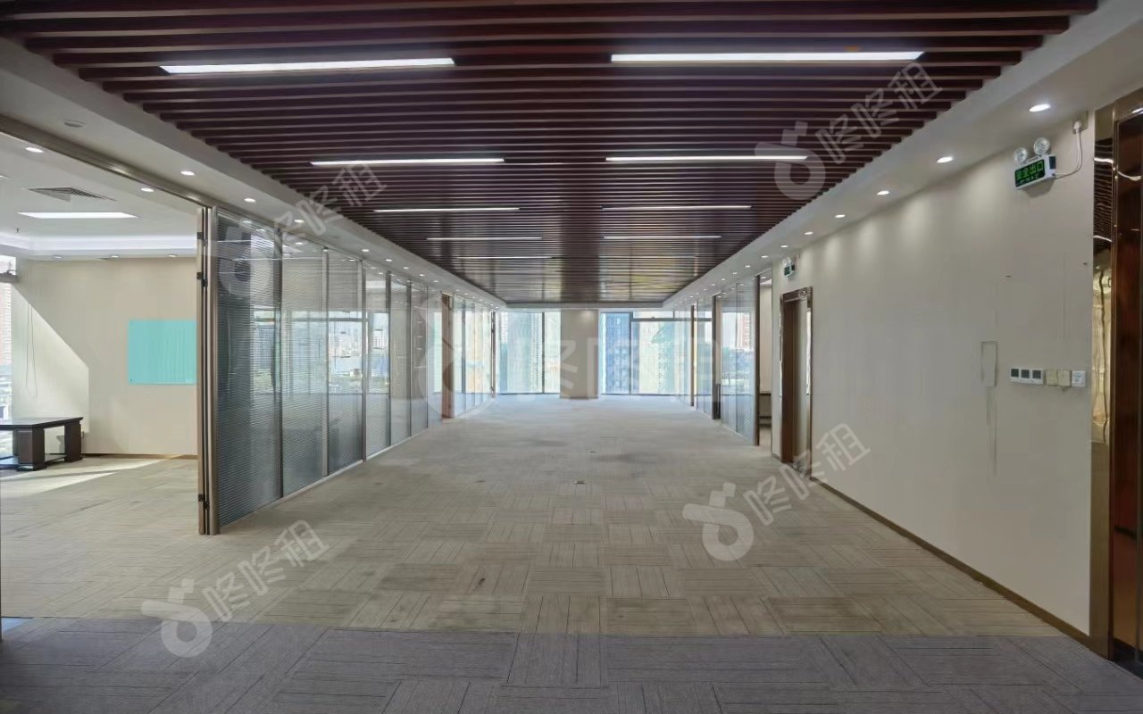 卓越前海壹号_420.1平_精装_办公室开间