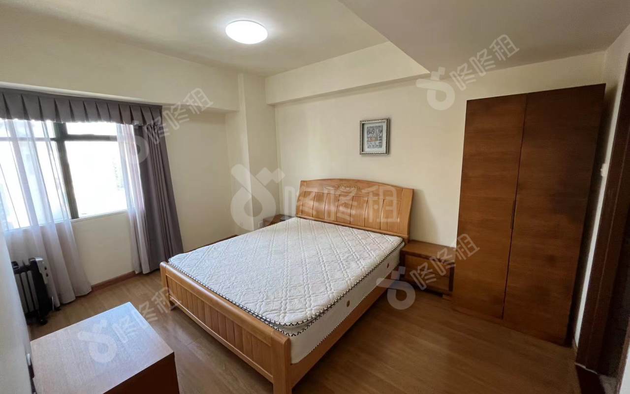 地王大厦(信兴广场)_102平_豪装_前台