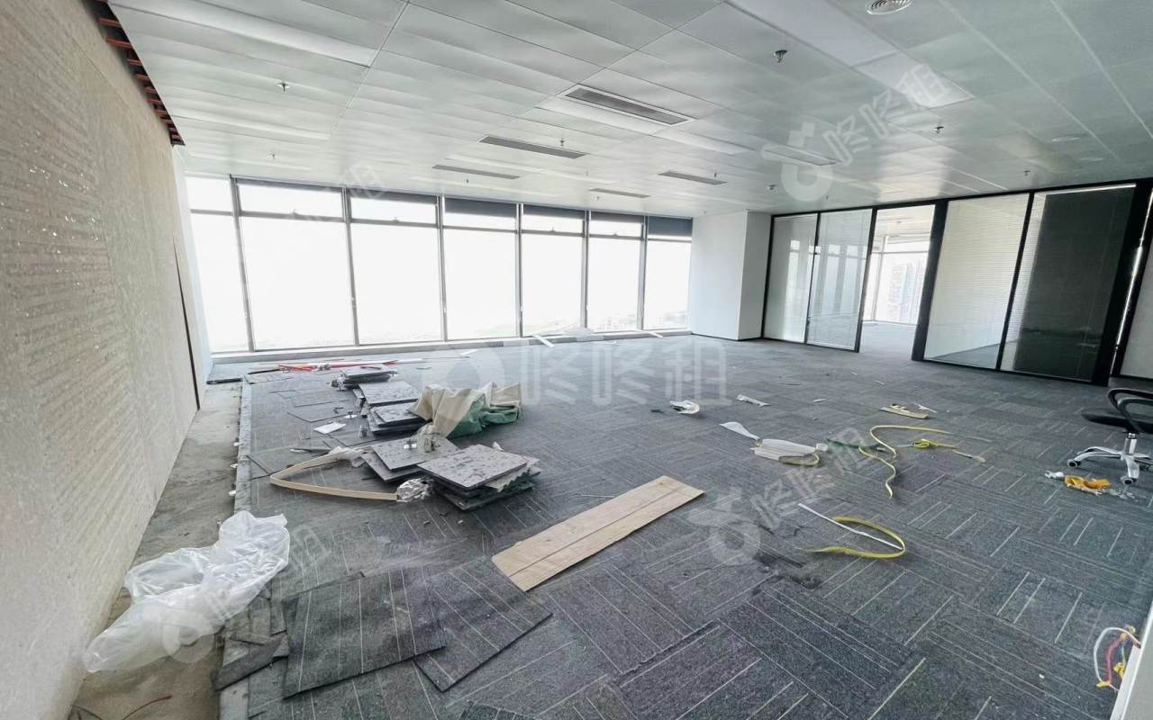 绿景红树湾壹号_360平_精装_办公室开间