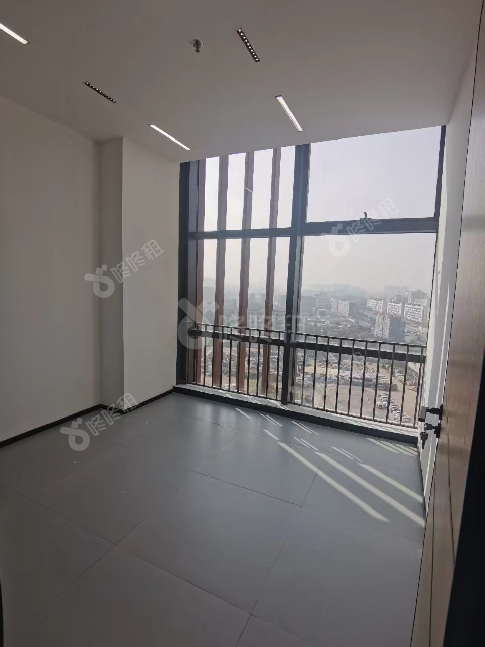 海谷科技大厦_206.79平_精装_办公室隔间