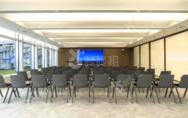 深润大厦_200平_精装_办公室房源出租