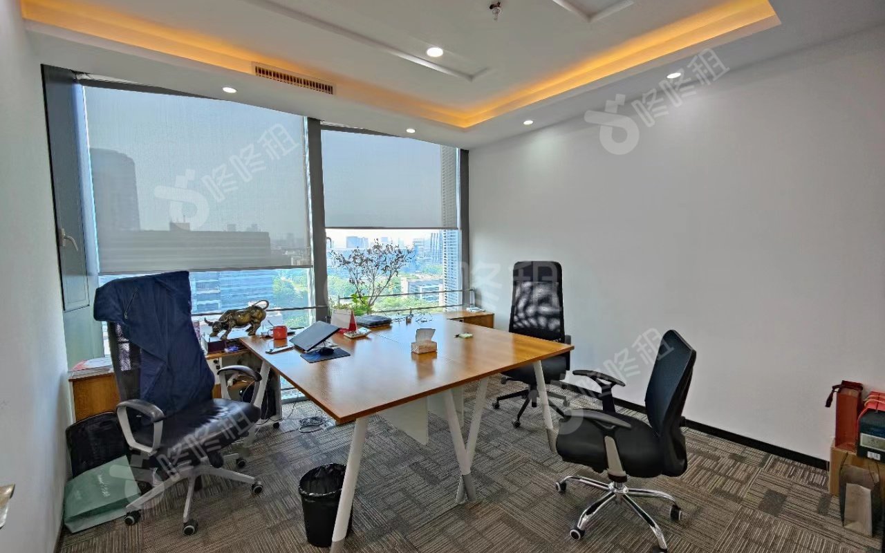 劲嘉科技大厦_320平_豪装_办公室隔间