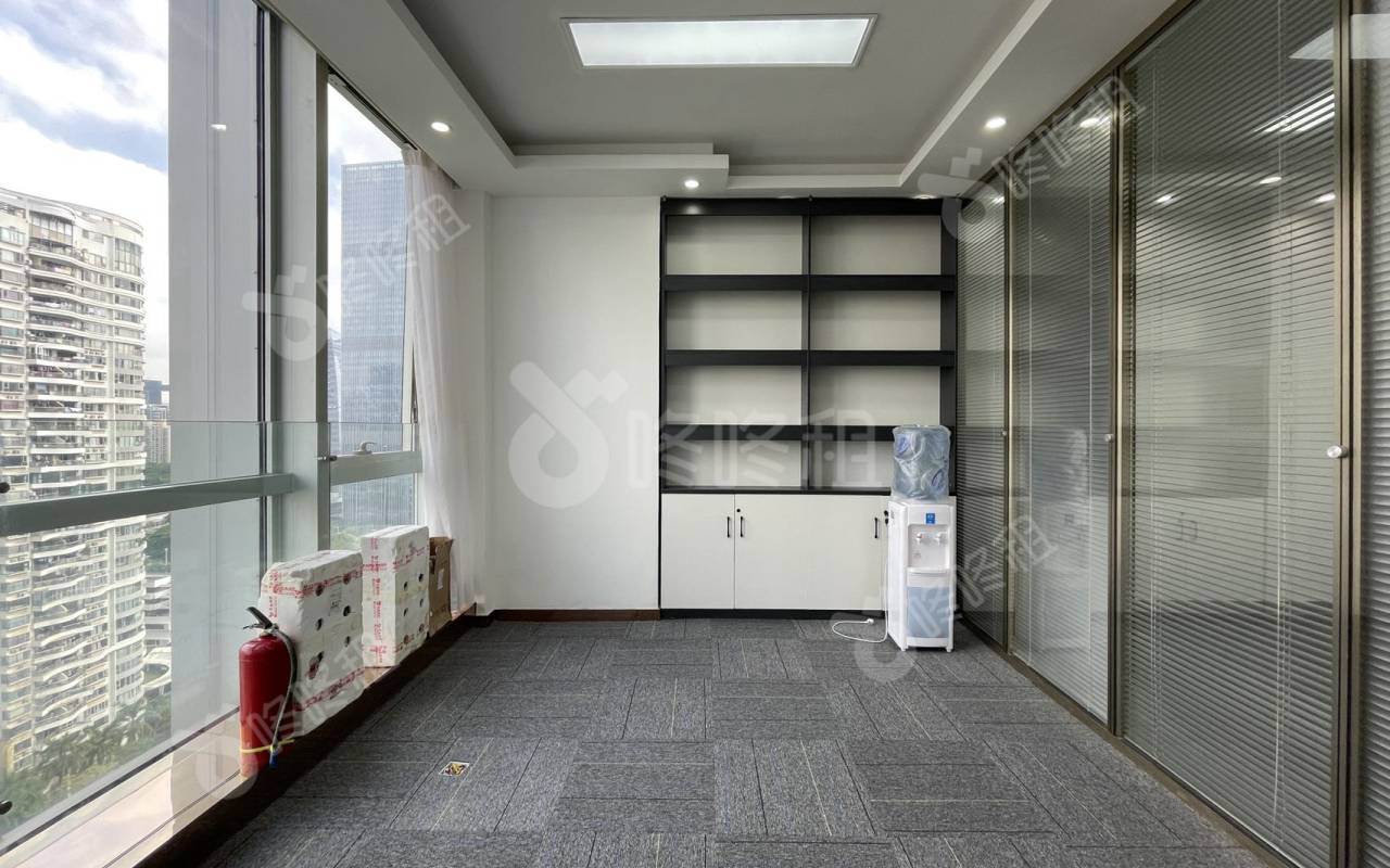 西海岸大厦_98平_精装_前台